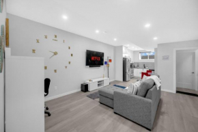Modern & Spacious Guest Suite